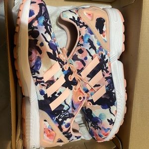 Size 5 Floral Adidas